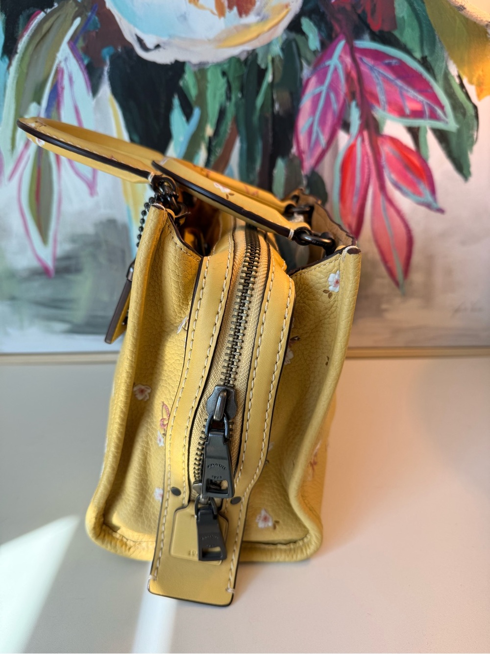Preowned Rare Coach 1941 Rogue 25 with Sequins Floral Bow Print Yellow - Picture 9 of 15